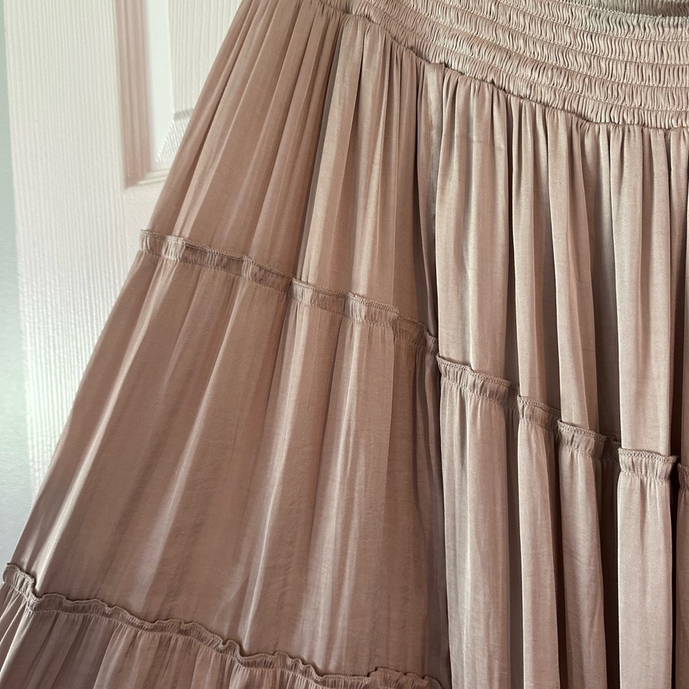John Mark Gold Skirt - Picture 2 of 3